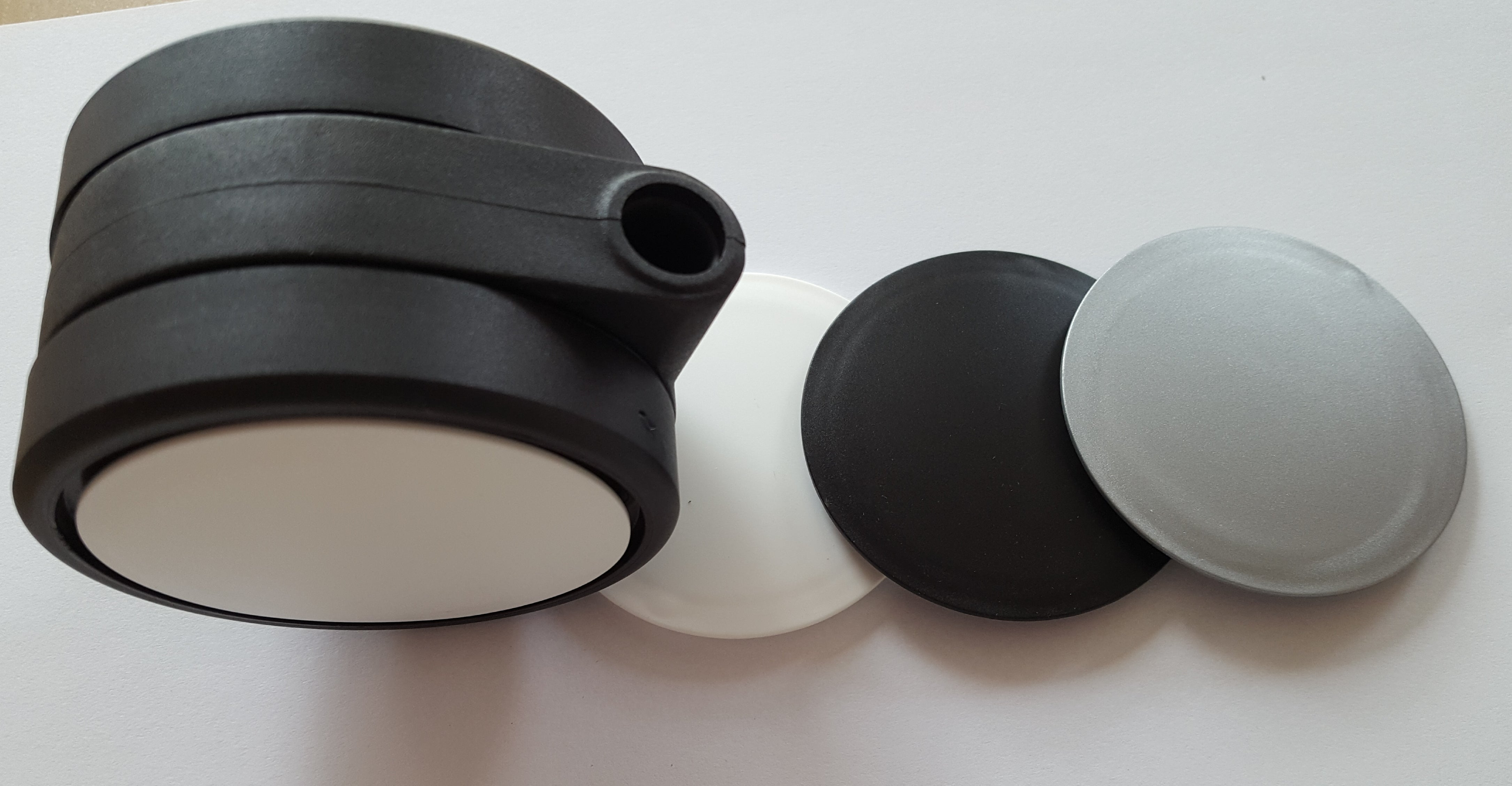 Doppelrolle mit weicher Lauffläche, schwarz und durchgehender Radachse, Ø75mm, schwarz