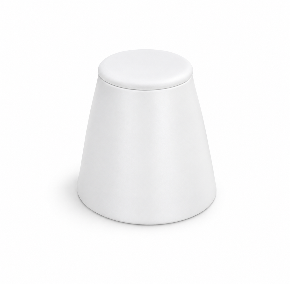 Ein weißer kegelförmiger Hocker mit KARWEG-Möbelgleitern aus Kunststoff, Ø 55 mm, Bauhöhe 57 mm, vor einem einfarbigen Hintergrund.